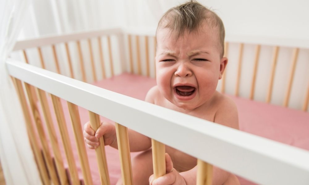 Reasons Your Baby Dislikes Their Crib and Ways To Fix It