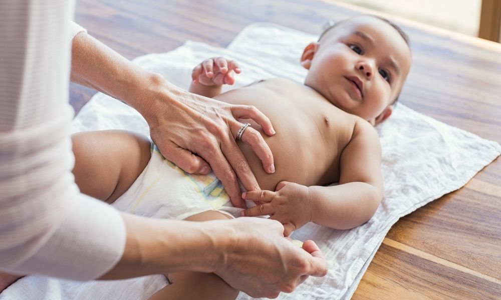 How To Keep Your Baby Still During Diaper Changes