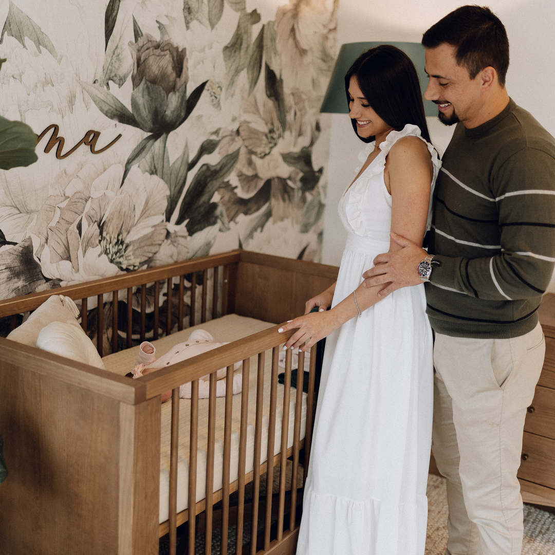 Retro Convertible Crib in Walnut